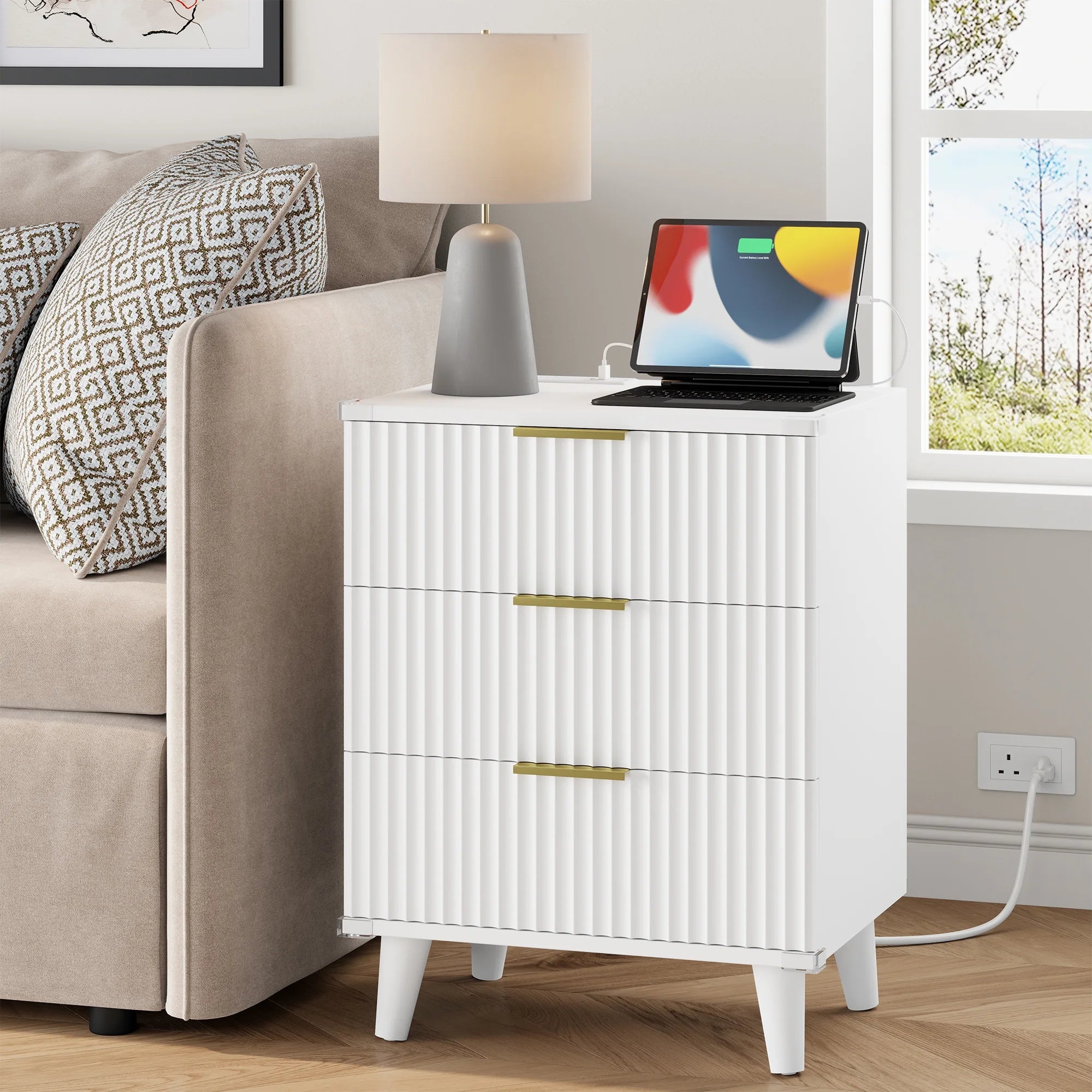 Fluted 3 Drawer Dresser, Small Dresser & End Table with Charging Station, White Dresser with Solid Wooden Legs for Bedroom, White